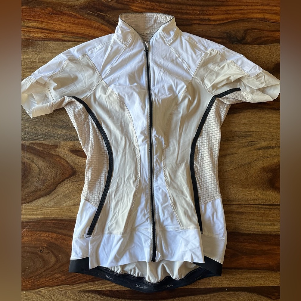 Lulu cycling top